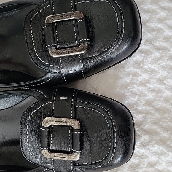 Ferragamo women's shoes - Picture 1 of 4
